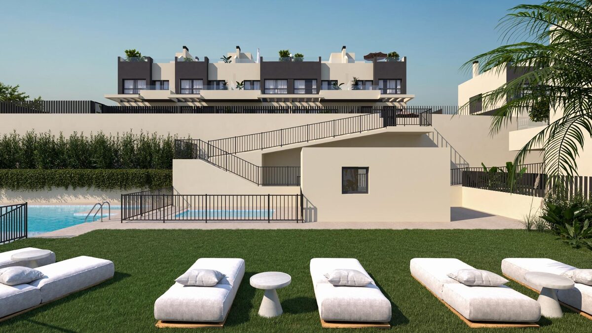 Townhouse with 4 bedrooms, 215m² in Torre del Mar, Spain [ID: 0137-SP1485]