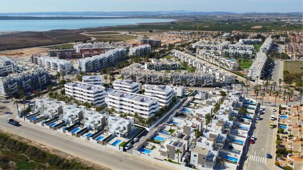 Apartment in Guardamar del Segura, Spain, 85m² - image 19