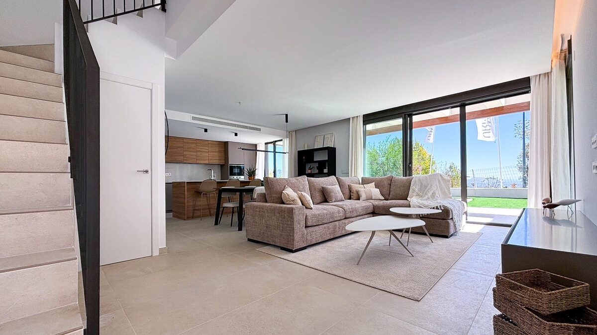 Villa with 4 bedrooms, 183m² in Polop, Spain [ID: 0137-SP1491]