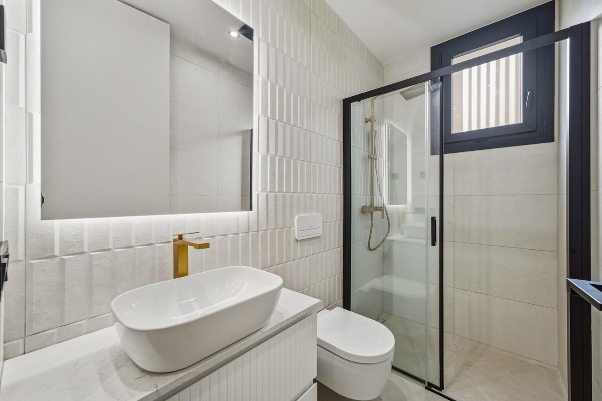 Villa with 4 bedrooms, 200m² in Polop, Spain [ID: 0137-N9602]