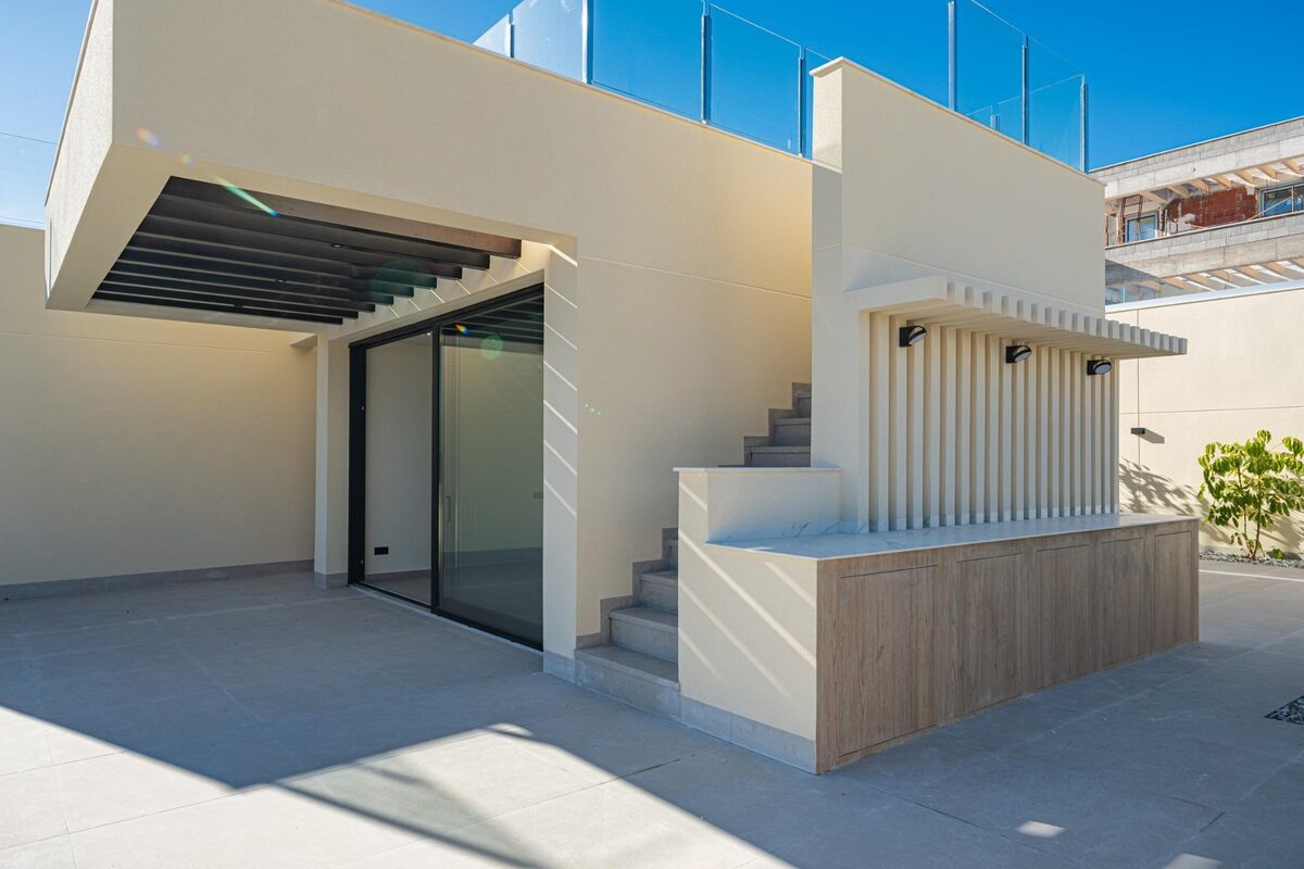 Villa with 4 bedrooms, 200m² in Polop, Spain [ID: 0137-N9602]