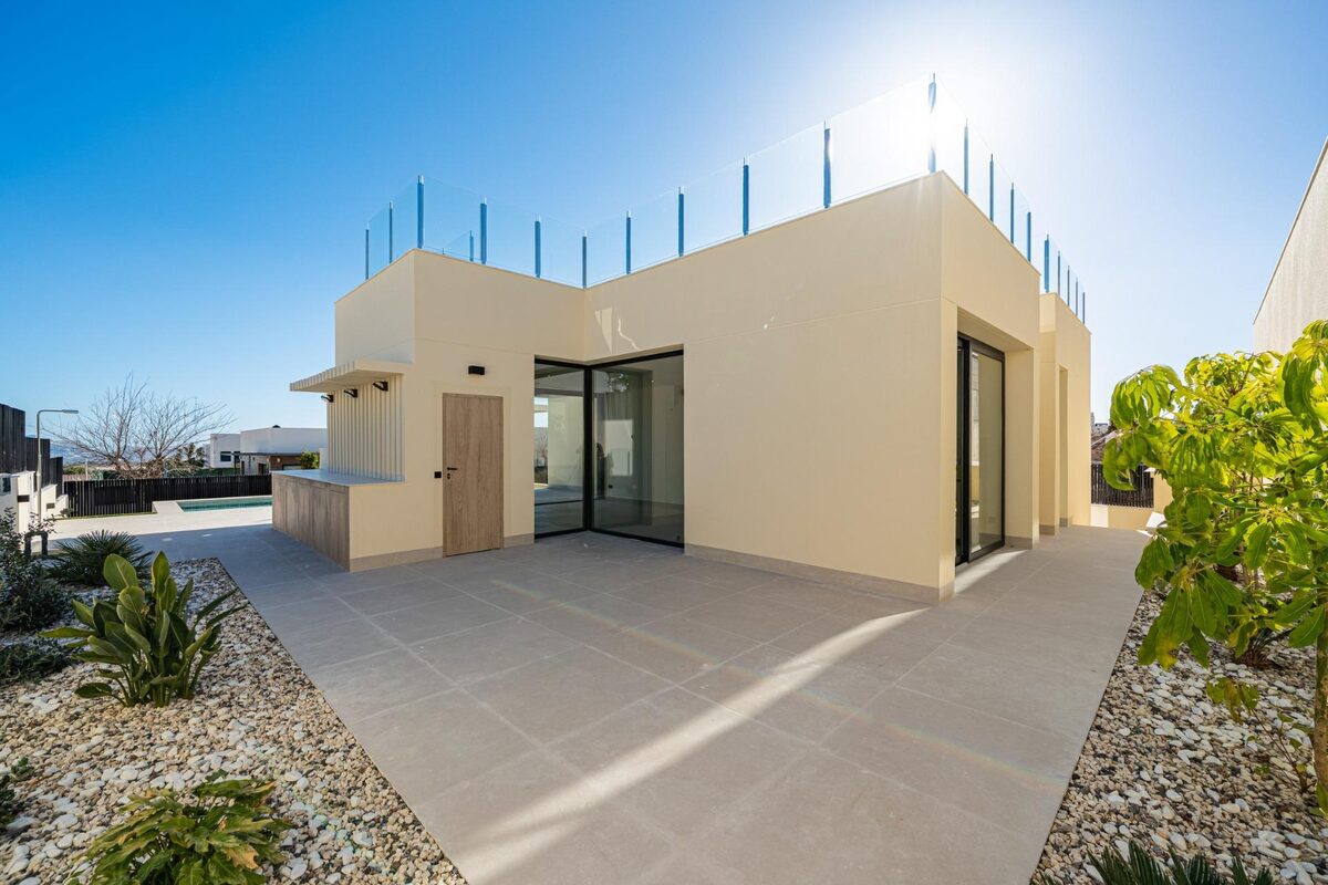 Villa with 4 bedrooms, 200m² in Polop, Spain [ID: 0137-N9602]