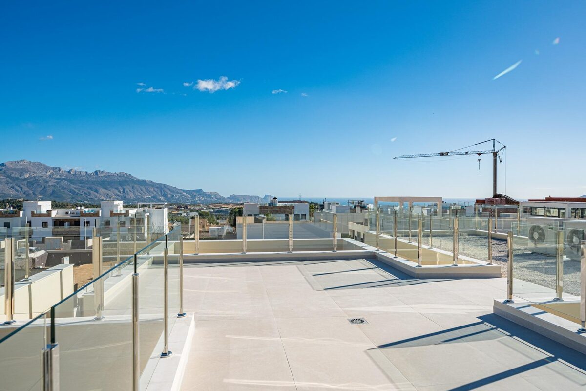 Villa with 4 bedrooms, 200m² in Polop, Spain [ID: 0137-N9602]