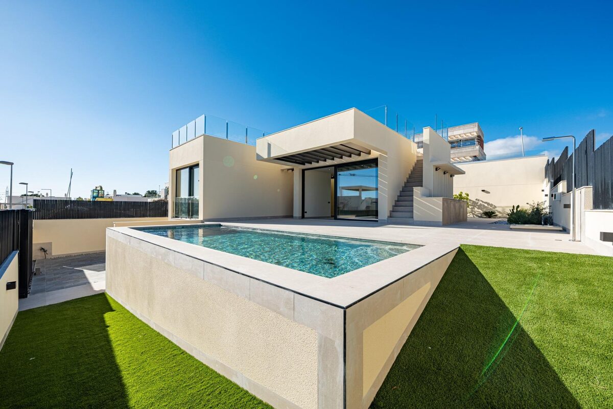 Villa with 4 bedrooms, 200m² in Polop, Spain [ID: 0137-N9602]
