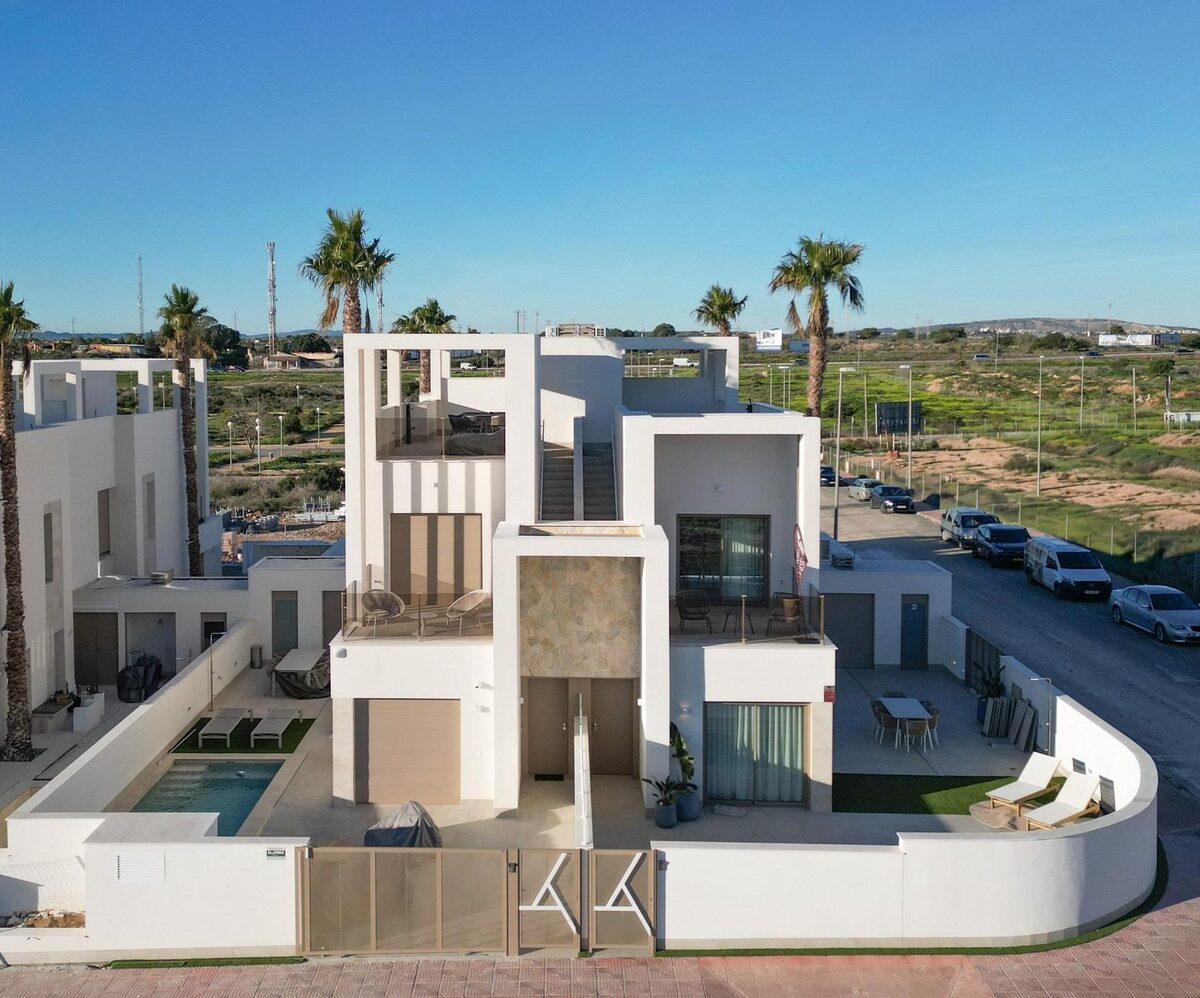 Willa z 3 sypialniami, 110m² w Los Alcazares, Hiszpania [ID: 0137-N9637]