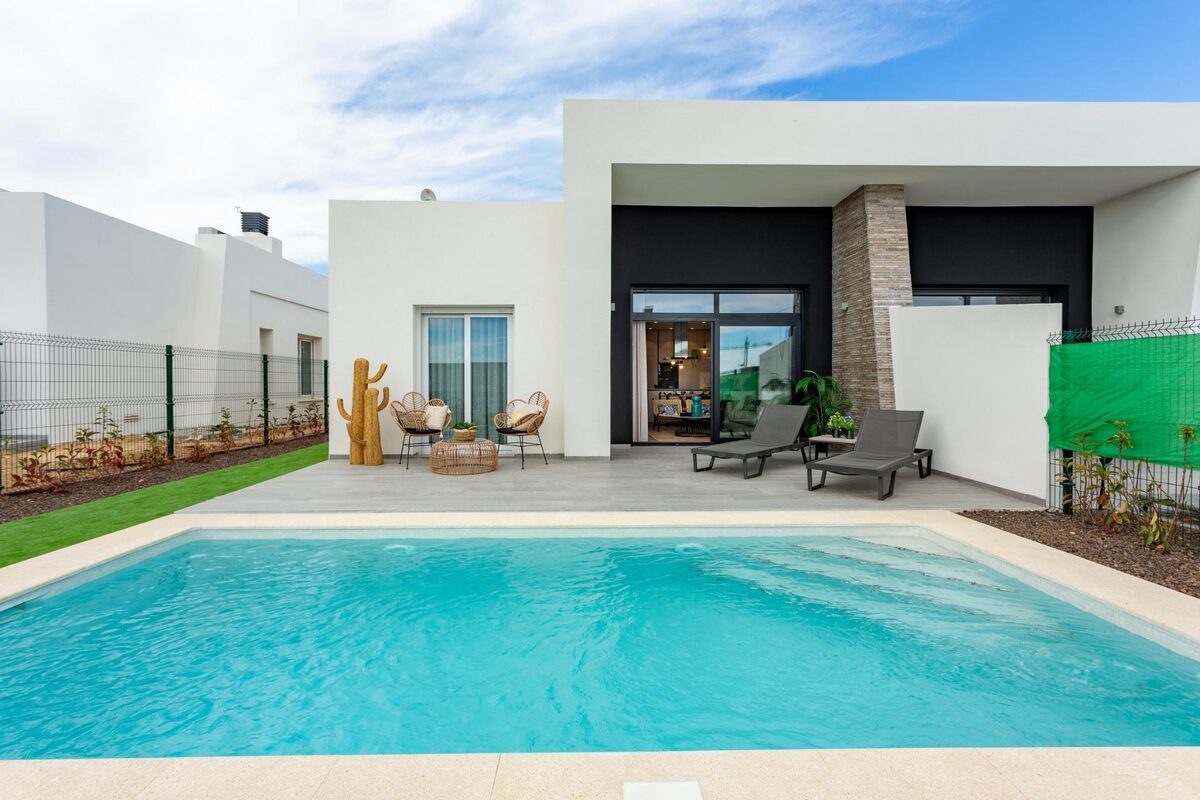 Villa with 3 bedrooms, 105m² in Algorfa, Spain [ID: 0137-N9631]