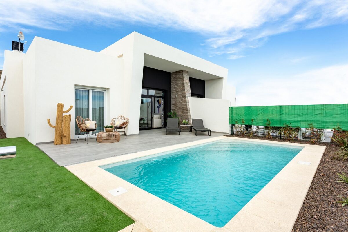 Villa with 3 bedrooms, 105m² in Algorfa, Spain [ID: 0137-N9631]
