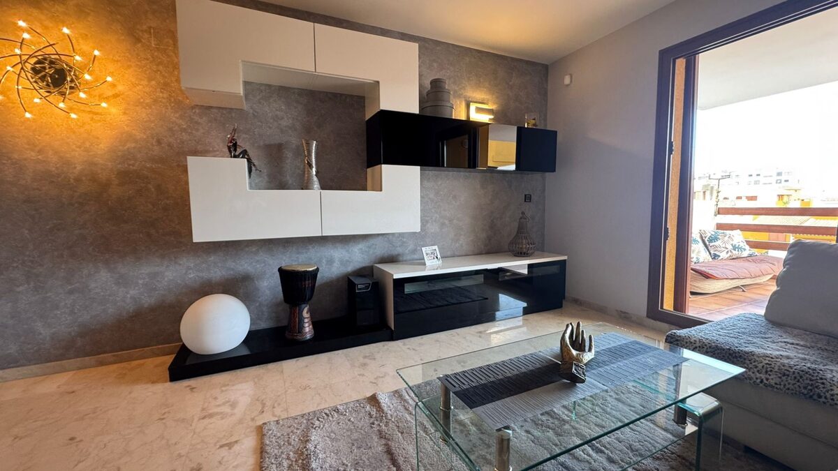 Apartment with 2 bedrooms, 106m² in Punta Prima, Spain [ID: 0150-LS-0903]