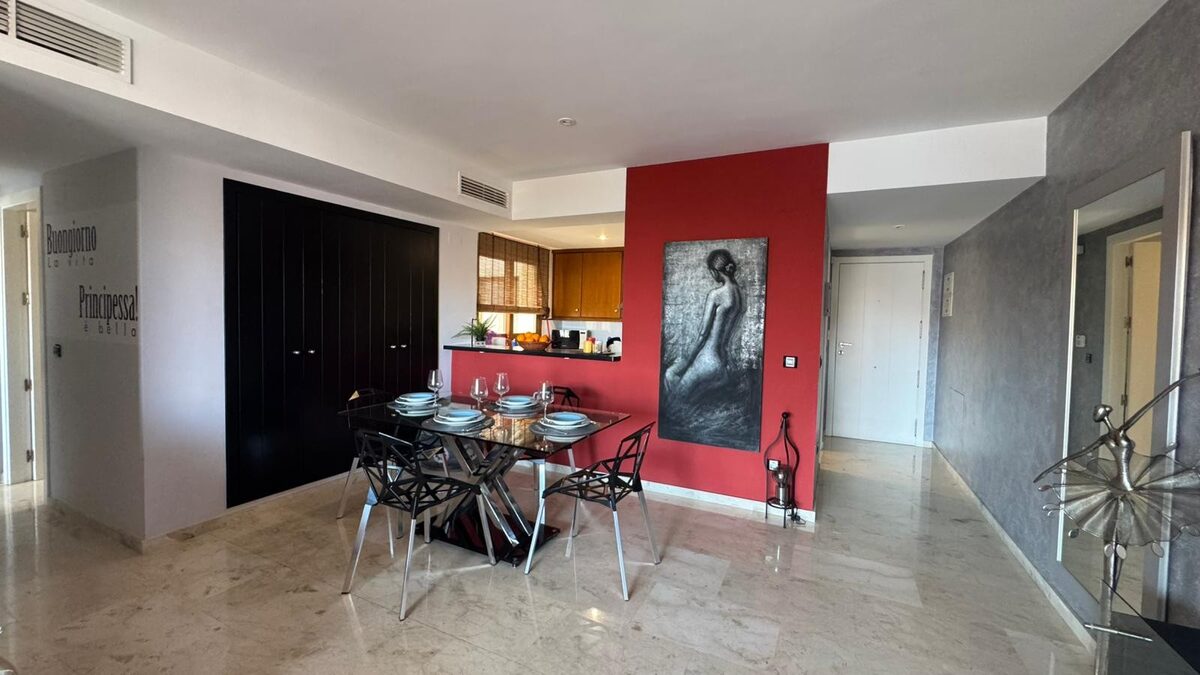 Apartment with 2 bedrooms, 106m² in Punta Prima, Spain [ID: 0150-LS-0903]