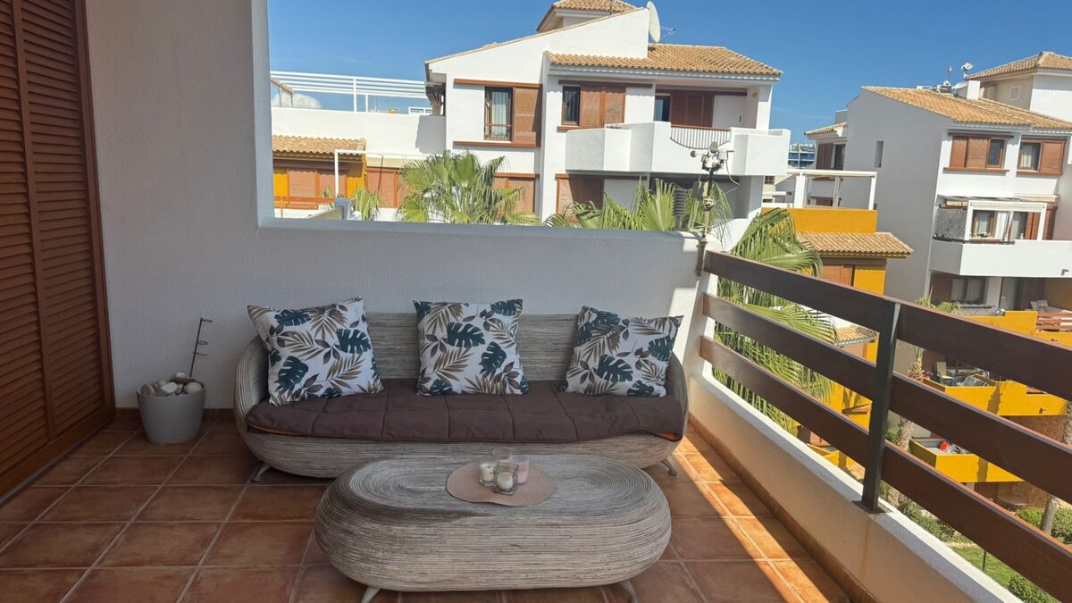 Apartment with 2 bedrooms, 106m² in Punta Prima, Spain [ID: 0150-LS-0903]
