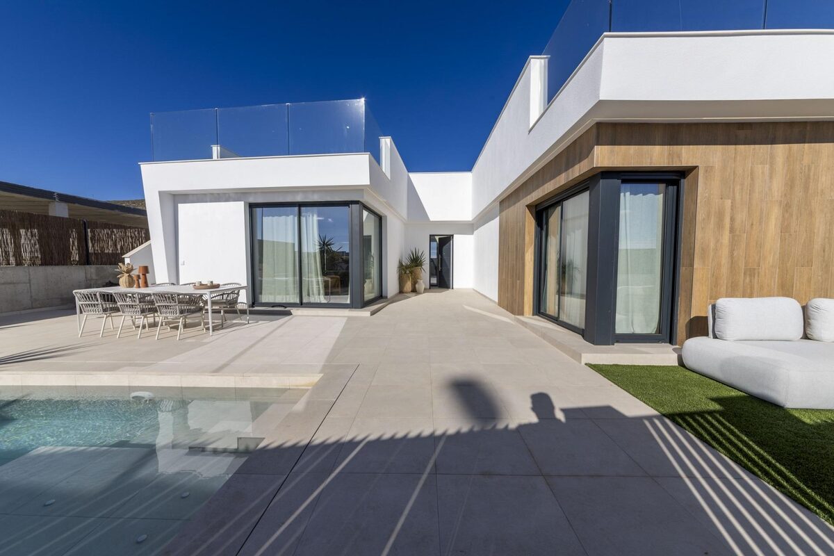 Villa with 3 bedrooms, 123m² in Banos y Mendigo, Spain [ID: 0137-N9657]