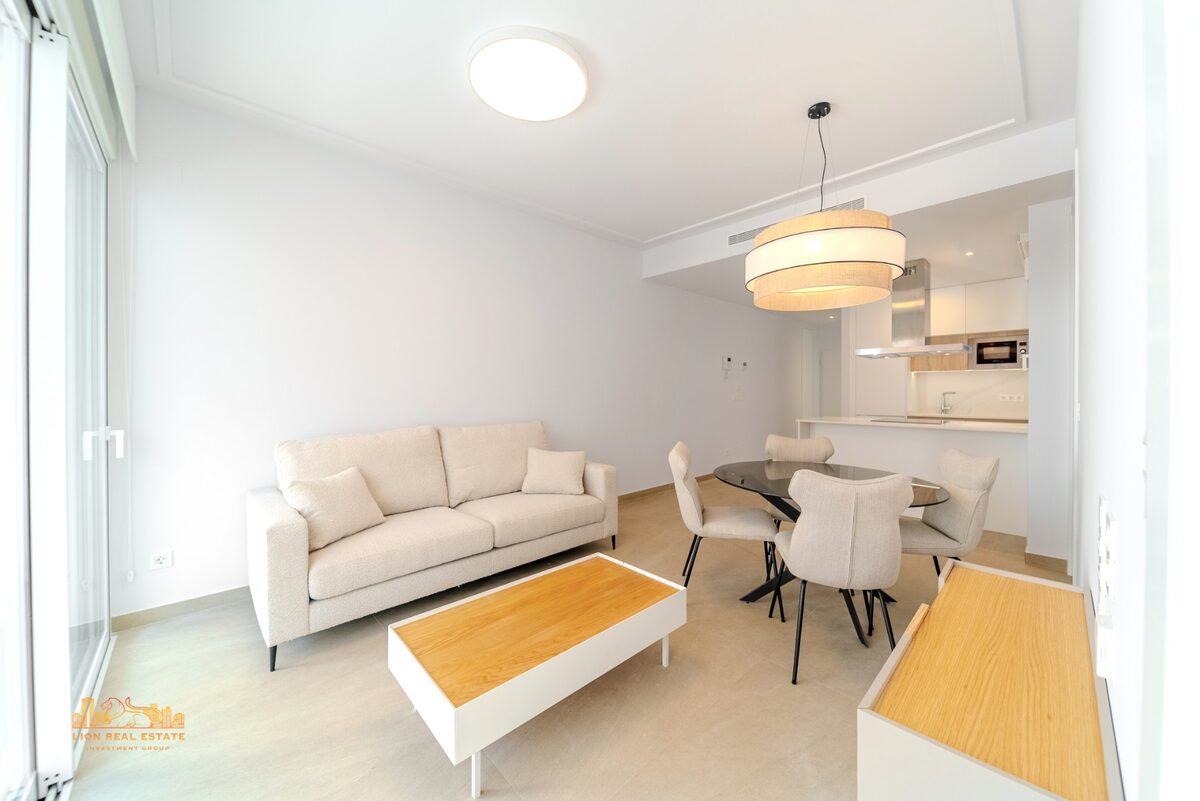 Квартира з 2 спальнями, 81м² в Торрев'єха, Іспанія [ID: 0150-LS-2403]