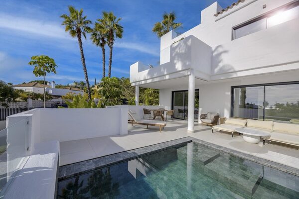 Апартаменти в Estepona ID 0137-SP1562