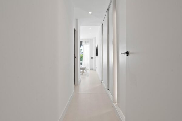 Apartament w Estepona, Hiszpania, 270m² - obraz 13