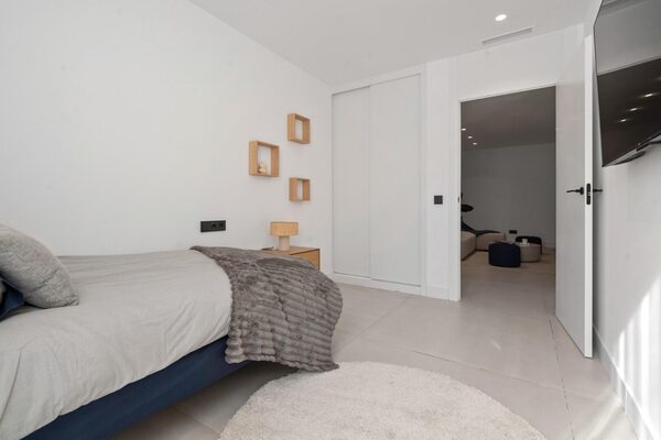 Apartament w Estepona, Hiszpania, 270m² - obraz 27