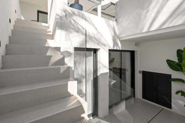 Apartament w Estepona, Hiszpania, 255m² - obraz 29