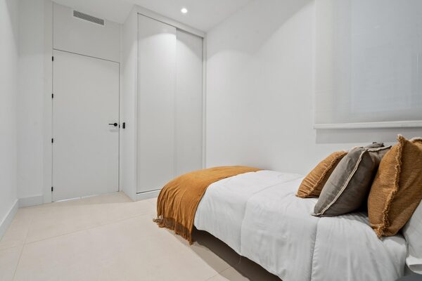 Apartament w Estepona, Hiszpania, 255m² - obraz 17