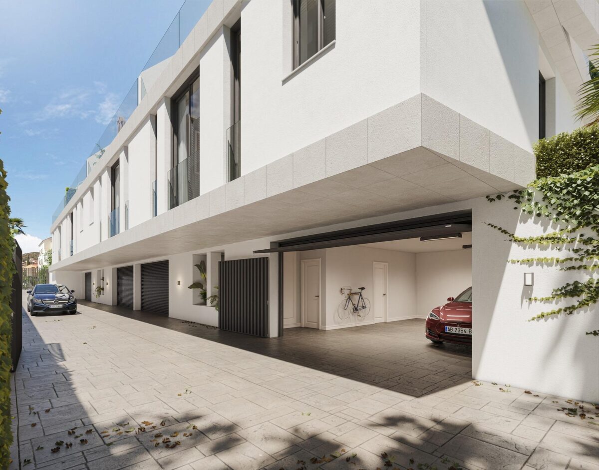 Townhouse with 3 bedrooms, 252m² in Малага, Spain [ID: 0137-SP1553]