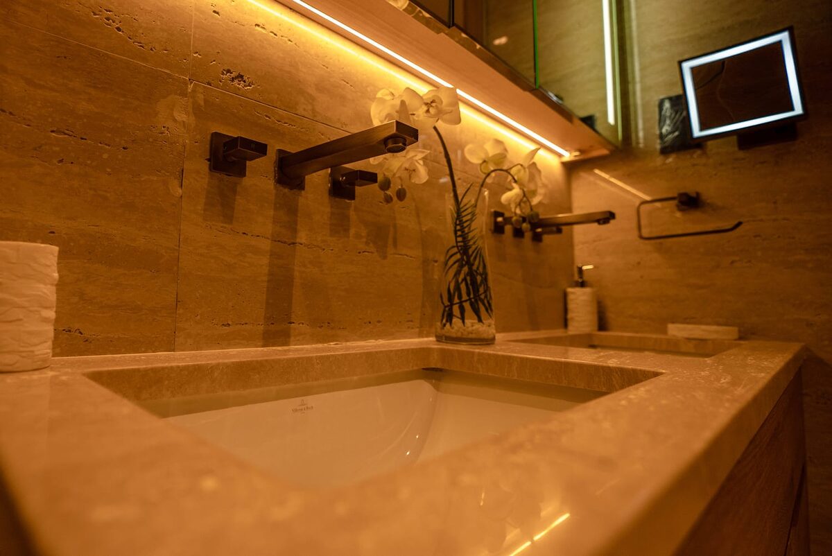 Apartment with 1 bedroom, 141.59m² in Abu Dhabi, UAE [ID: 1102-6c7ee385]