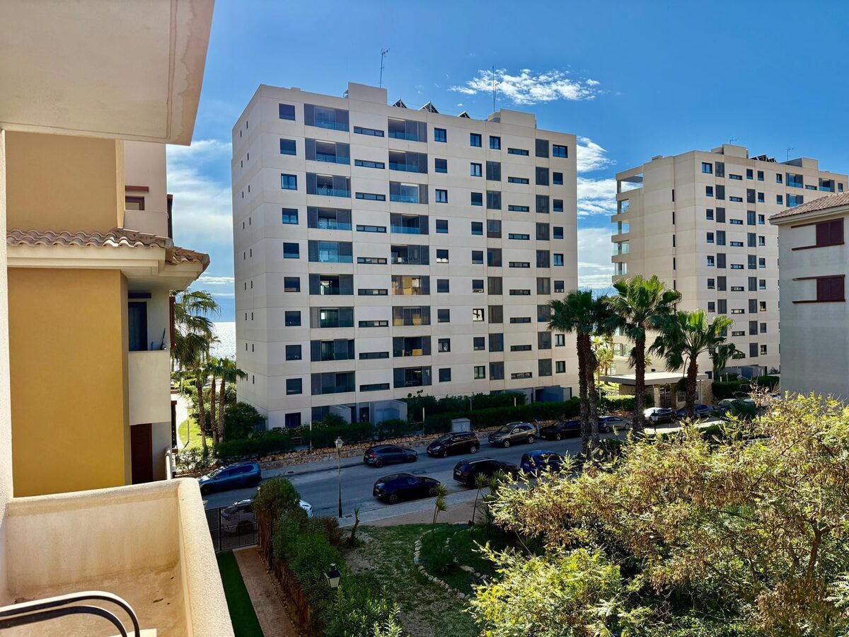 Apartment with 2 bedrooms in Punta Prima, Spain [ID: 0150-LS-1404]