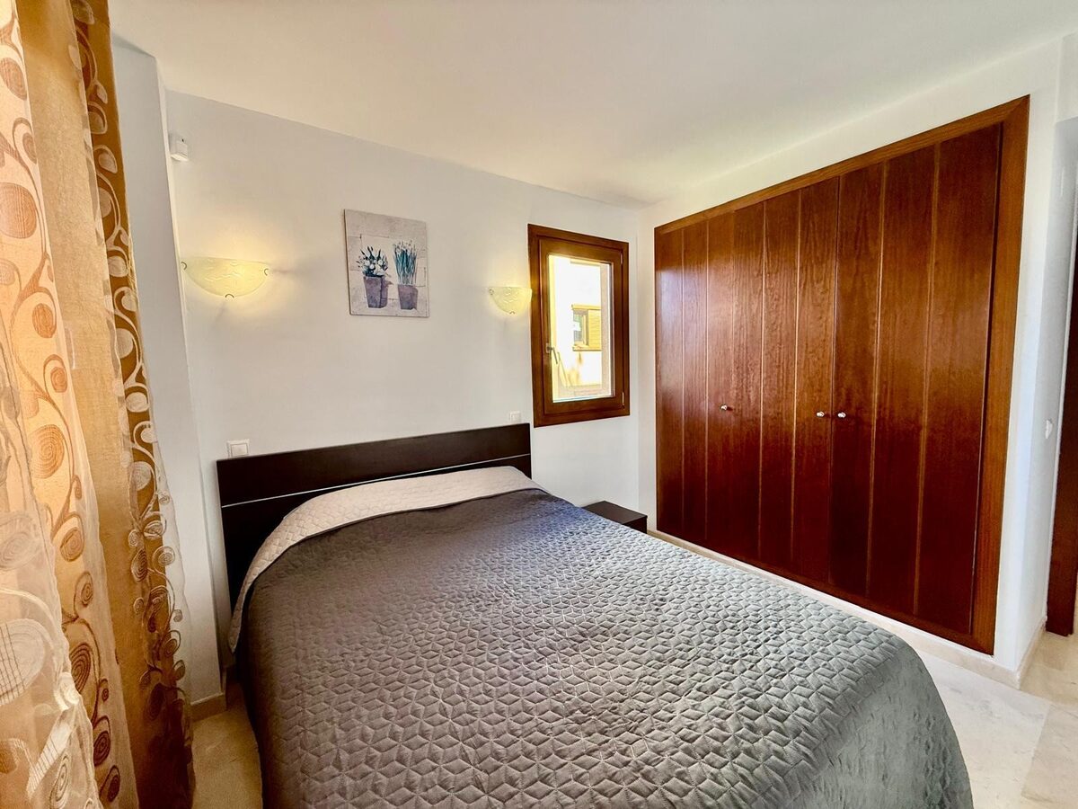 Apartment with 2 bedrooms in Punta Prima, Spain [ID: 0150-LS-1404]
