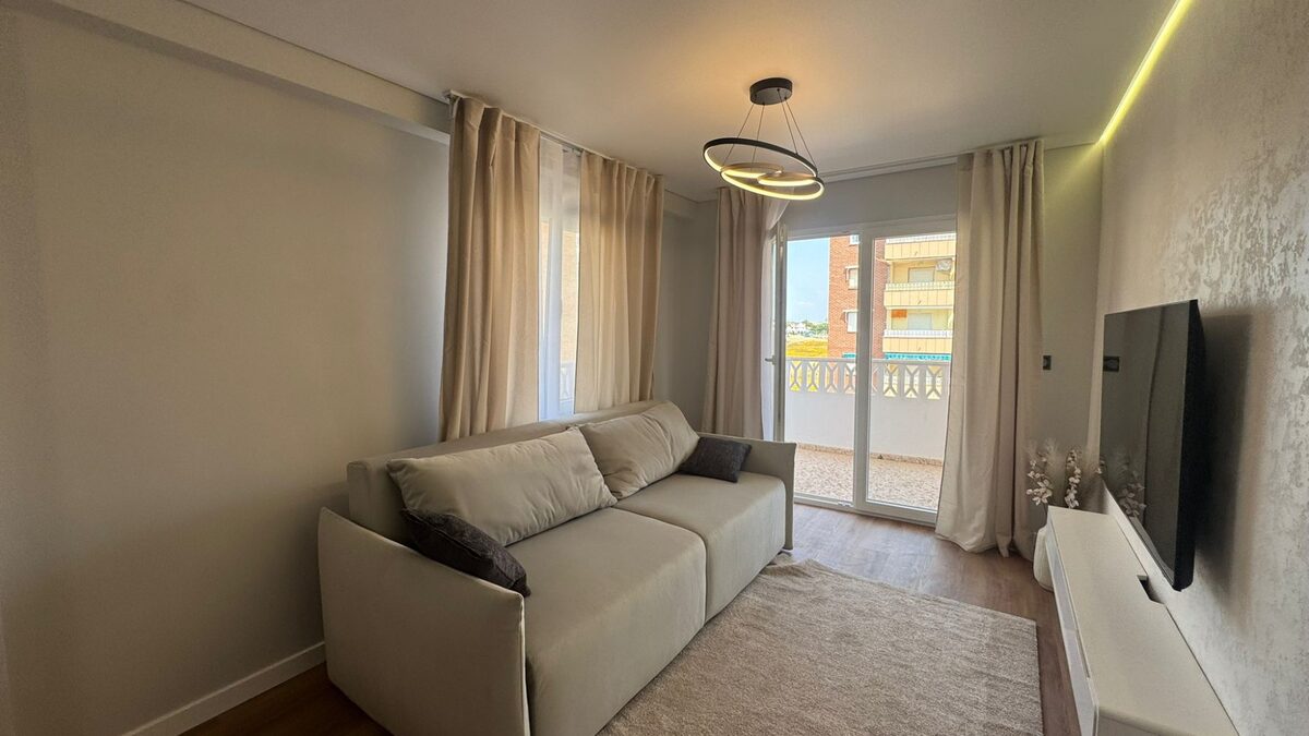 Apartment with 3 bedrooms, 91m² in Punta Prima, Spain [ID: 0150-LS-2904]