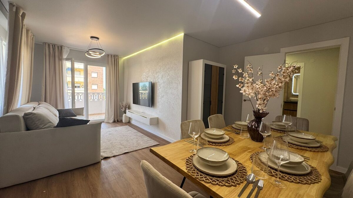 Apartment with 3 bedrooms, 91m² in Punta Prima, Spain [ID: 0150-LS-2904]
