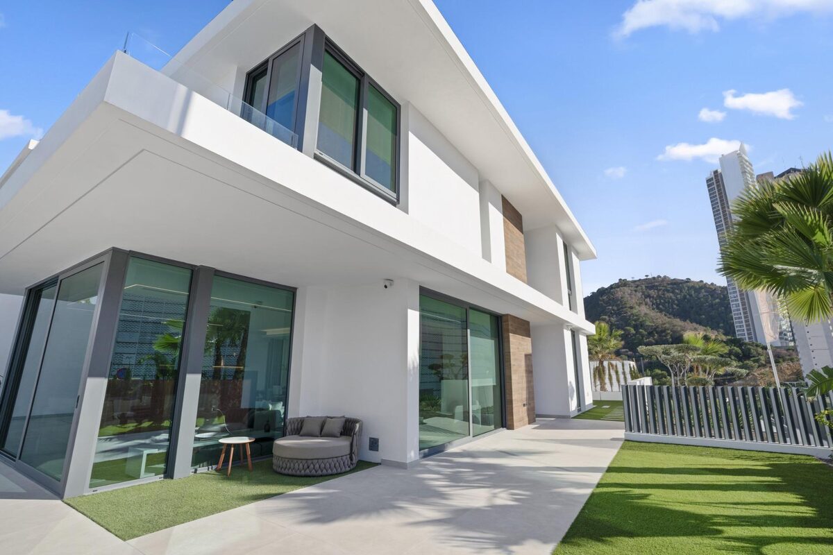 Willa z 4 sypialniami, 366m² w Benidorm, Hiszpania [ID: 0137-SP1639]