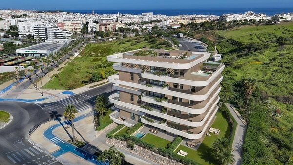 Apartament w Estepona, Hiszpania, 105m² - obraz 2