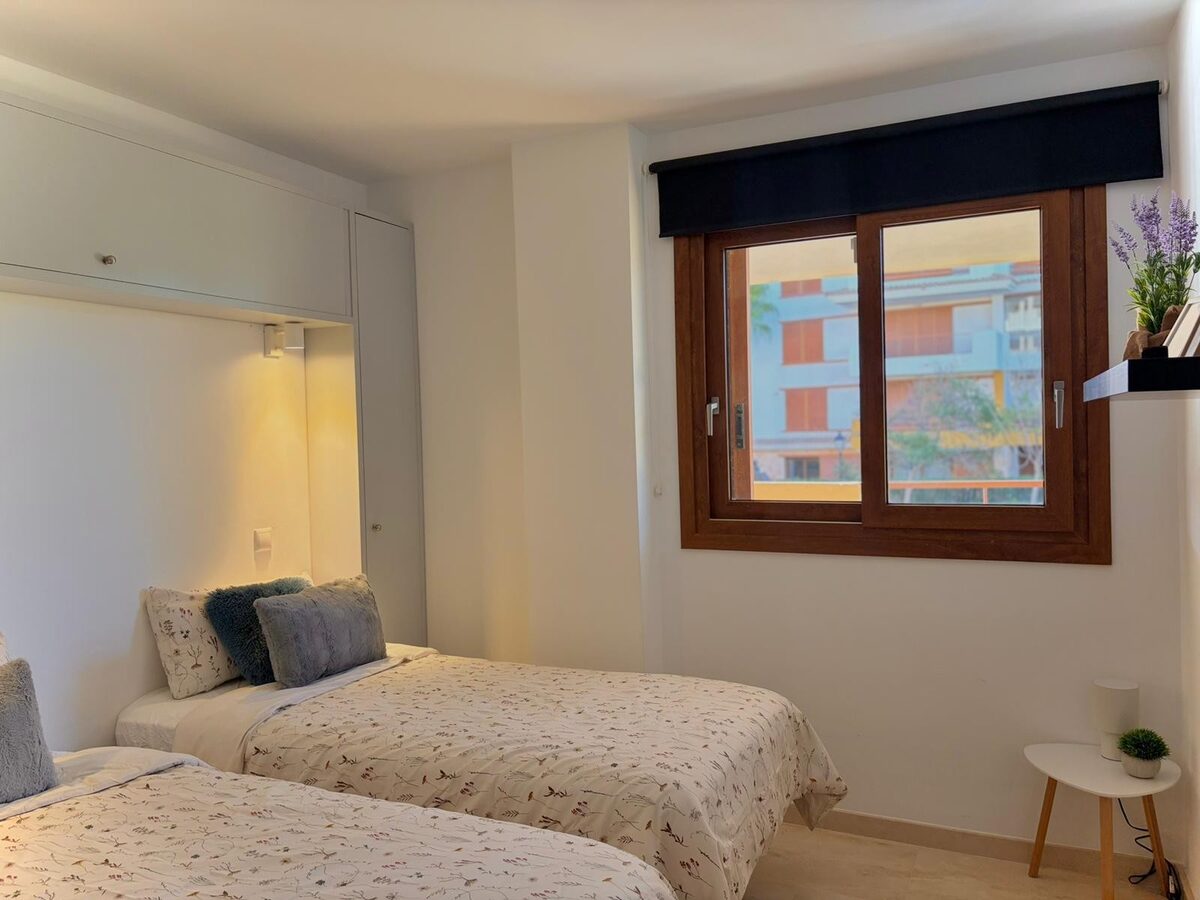 Квартира з 2 спальнями, 96м² в Пунта Пріма, Іспанія [ID: 0150-LS-2205]