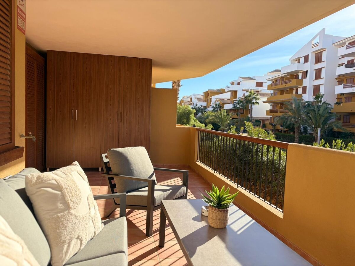 Квартира з 2 спальнями, 96м² в Пунта Пріма, Іспанія [ID: 0150-LS-2205]