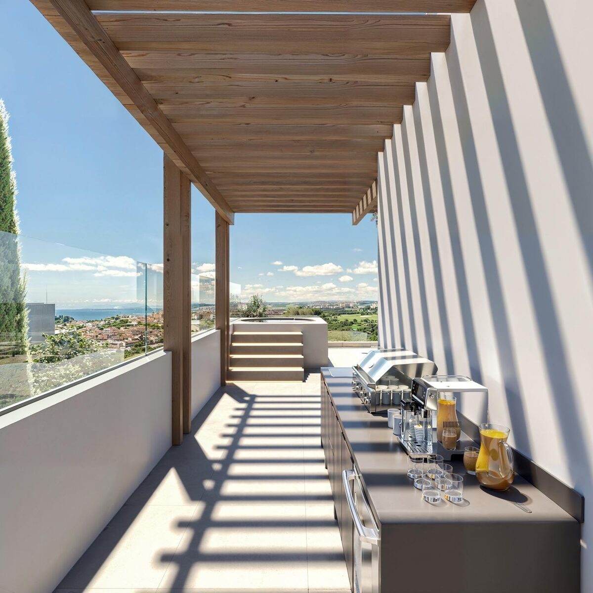 Villa with 4 bedrooms, 270m² in Casares, Spain [ID: 0137-SP1688]