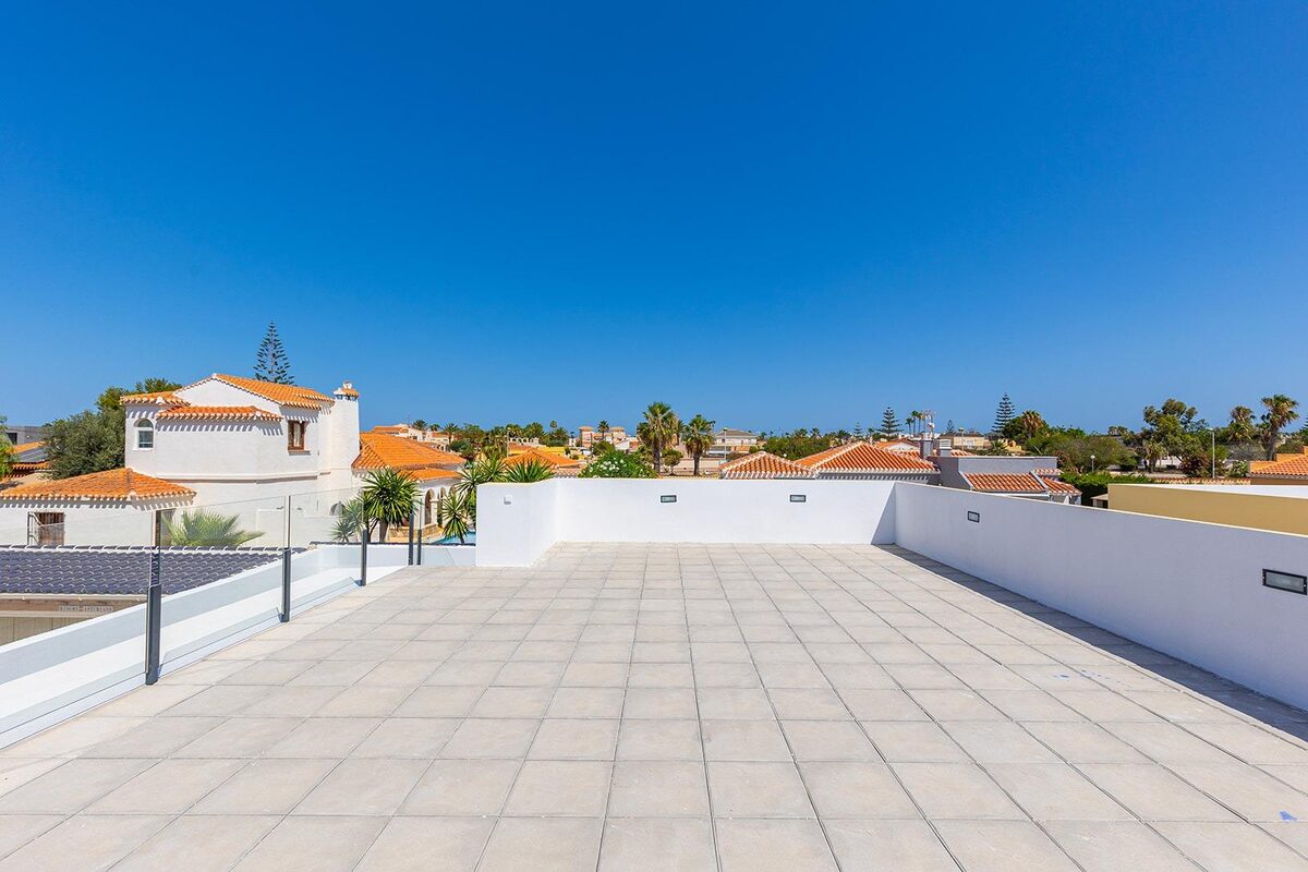 Вилла с 3 спальнями, 120м² в Торревьеха, Испания [ID: 0137-N9823]