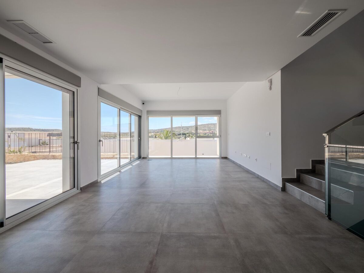 Villa with 4 bedrooms, 235m² in Algorfa, Spain [ID: 0137-N9818]
