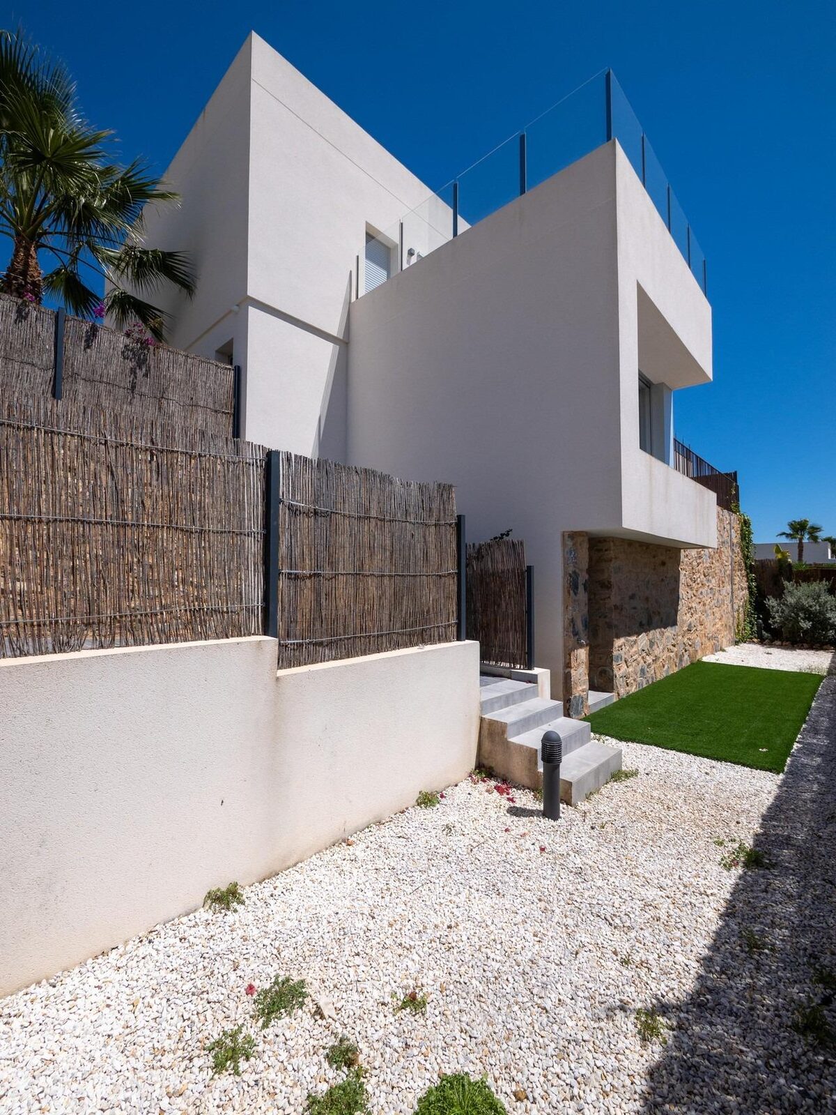 Villa with 4 bedrooms, 235m² in Algorfa, Spain [ID: 0137-N9818]