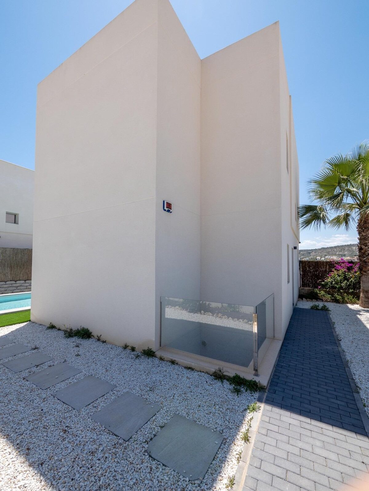 Villa with 4 bedrooms, 235m² in Algorfa, Spain [ID: 0137-N9818]