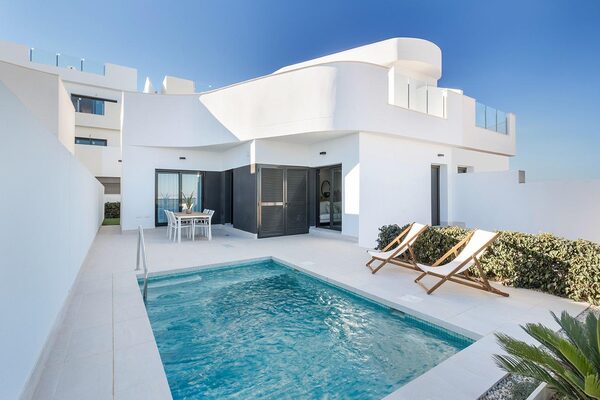 Willa w Torrevieja, Hiszpania, 84m²