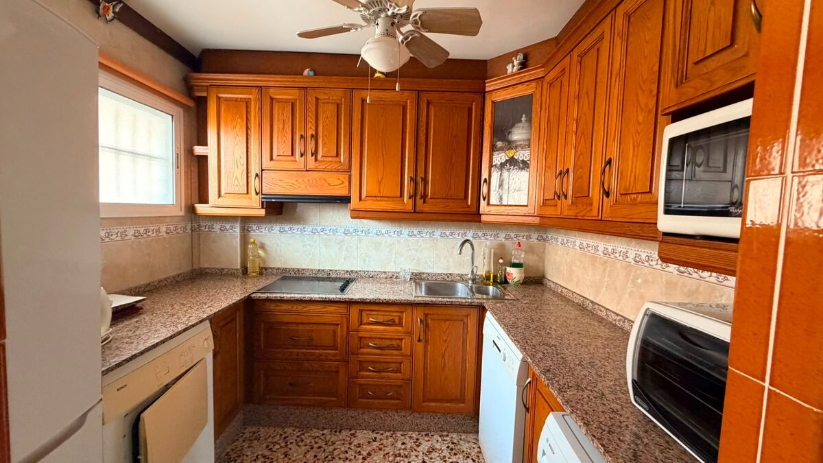 Квартира с 3 спальнями, 95м² в Пунта Прима, Испания [ID: 0150-LS-1106]