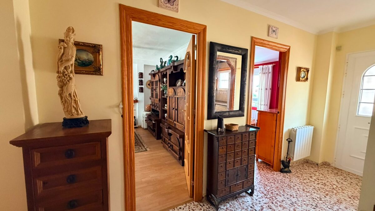 Квартира с 3 спальнями, 95м² в Пунта Прима, Испания [ID: 0150-LS-1106]