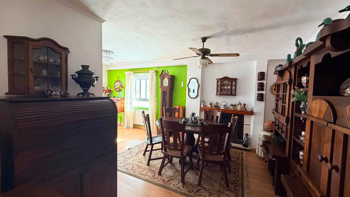 Квартира с 3 спальнями, 95м² в Пунта Прима, Испания [ID: 0150-LS-1106]