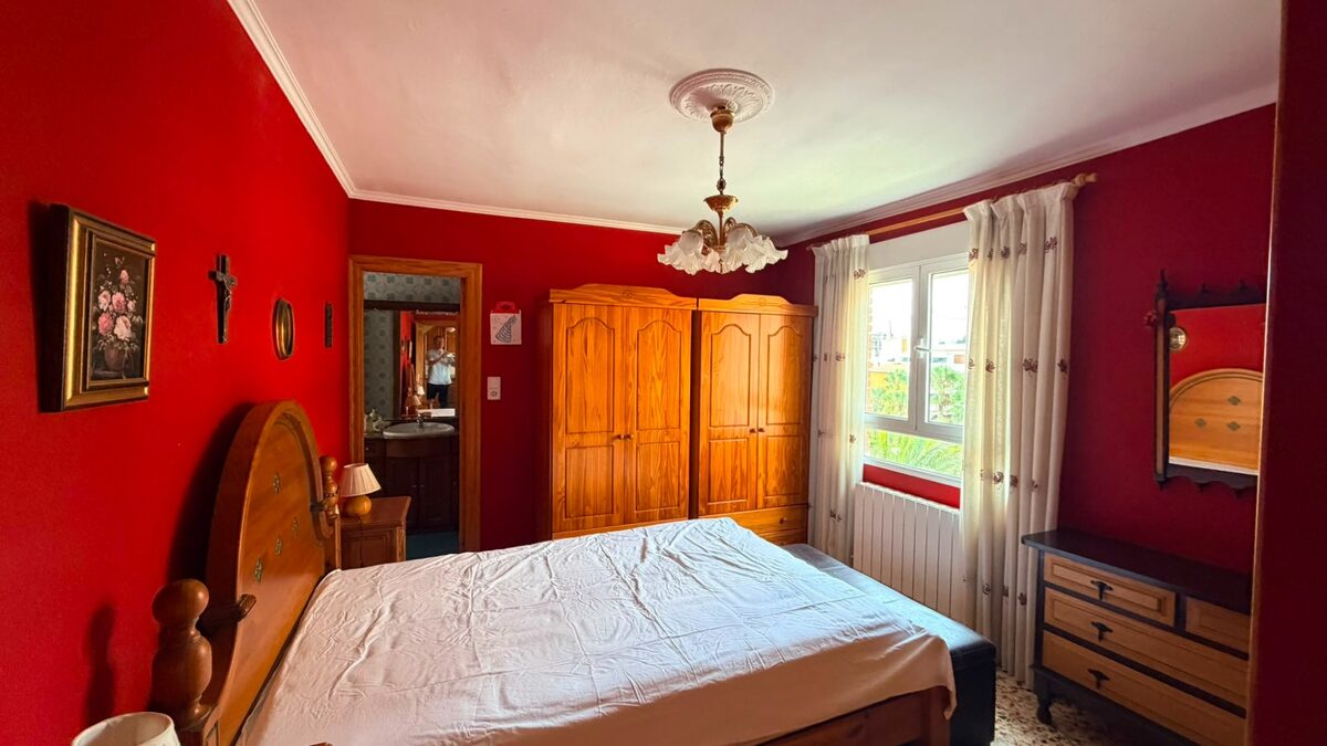 Квартира с 3 спальнями, 95м² в Пунта Прима, Испания [ID: 0150-LS-1106]