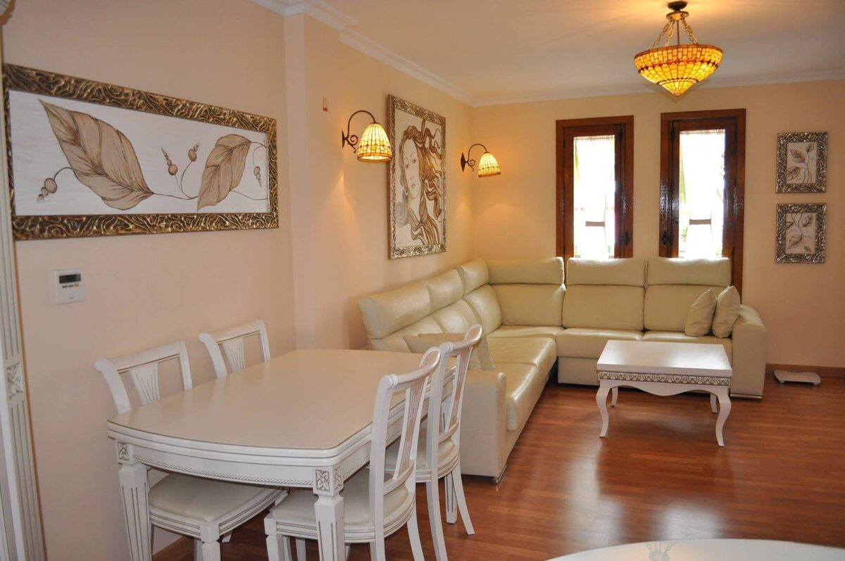Apartment with 1 bedroom, 90m² in Punta Prima, Spain [ID: 0150-LS-1506]