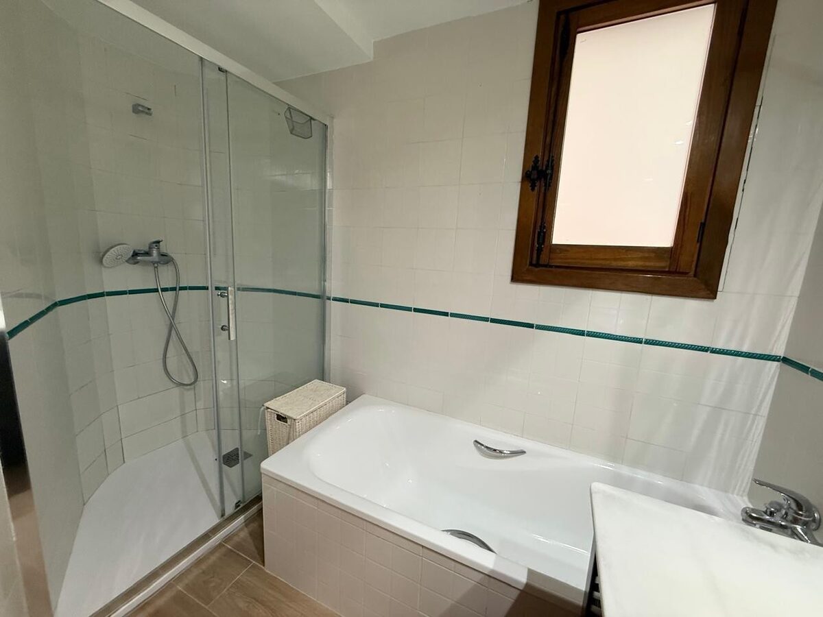 Apartment with 1 bedroom, 90m² in Punta Prima, Spain [ID: 0150-LS-1506]