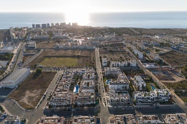 Plot / Land in Orihuela Costa, Spain - image 4