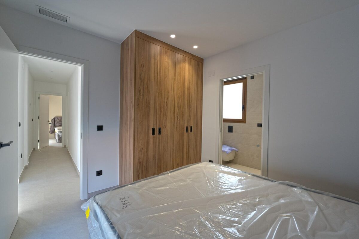 Willa z 4 sypialniami, 182m² w Benejuzar, Hiszpania [ID: 0137-N9877]