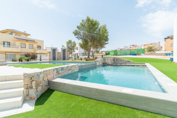 Bungalow w Torrevieja, Hiszpania, 82m² - obraz 5
