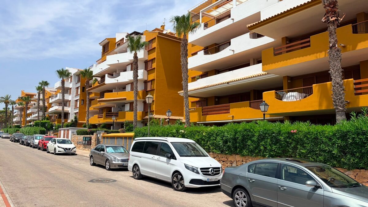 Apartment with 2 bedrooms in Punta Prima, Spain [ID: 0150-LS-1207]