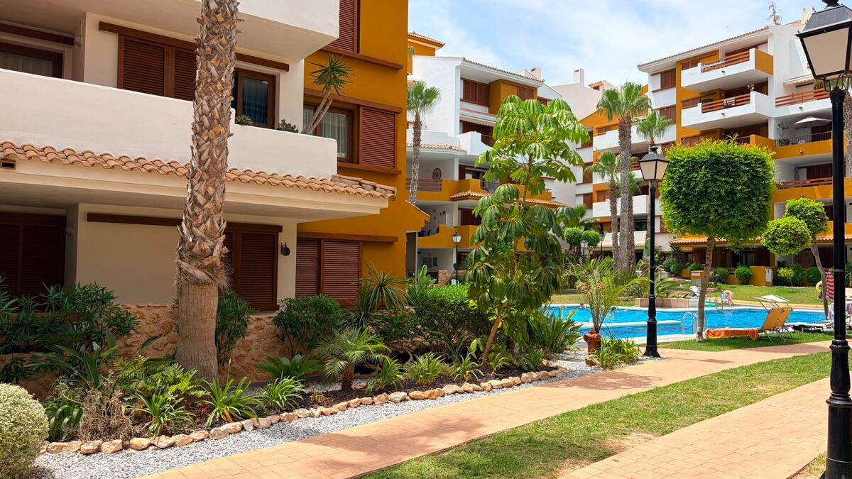 Apartment with 2 bedrooms in Punta Prima, Spain [ID: 0150-LS-1207]