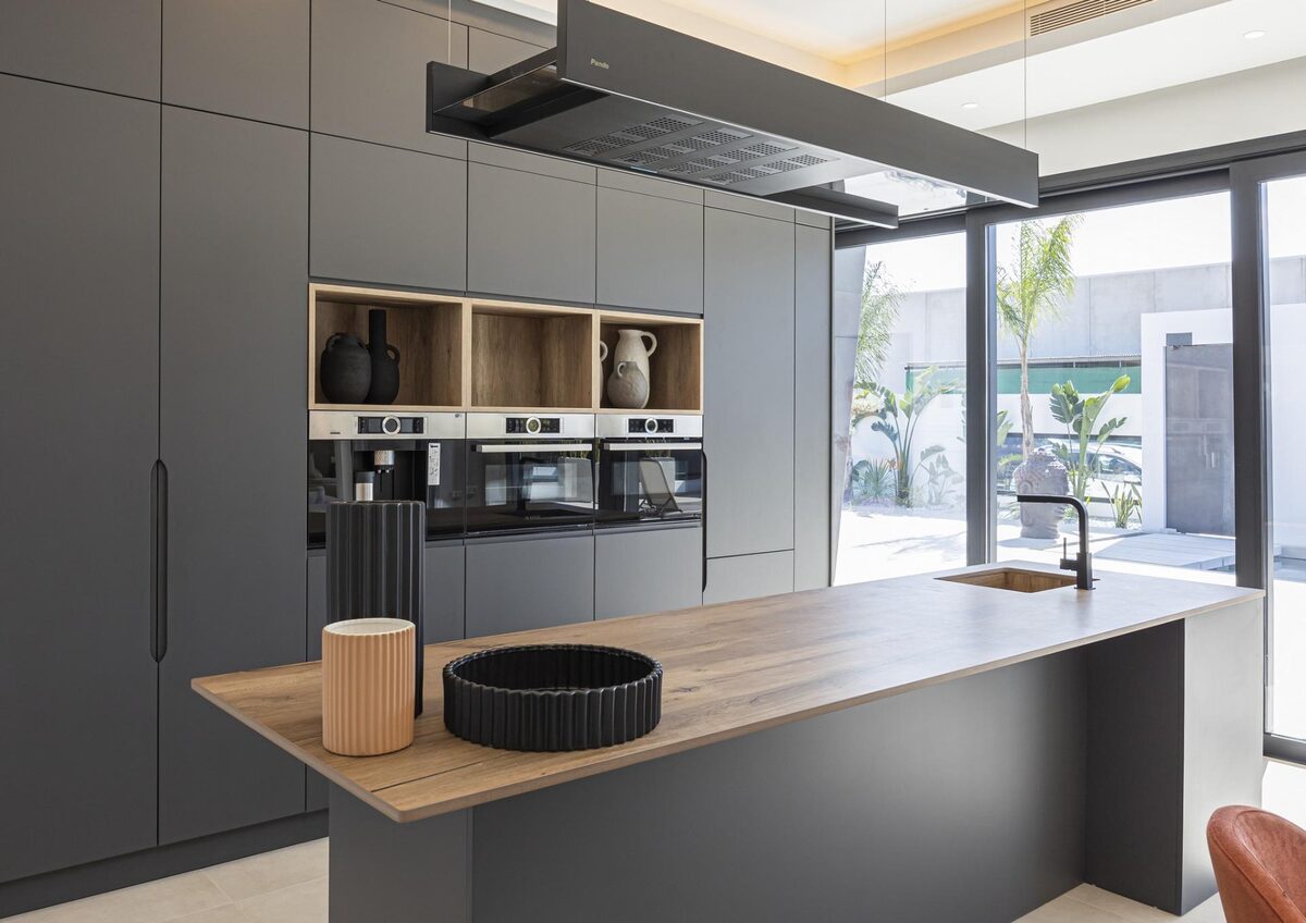 Вілла з 3 спальнями, 150м² в Рохалес, Іспанія [ID: 0137-N6529]