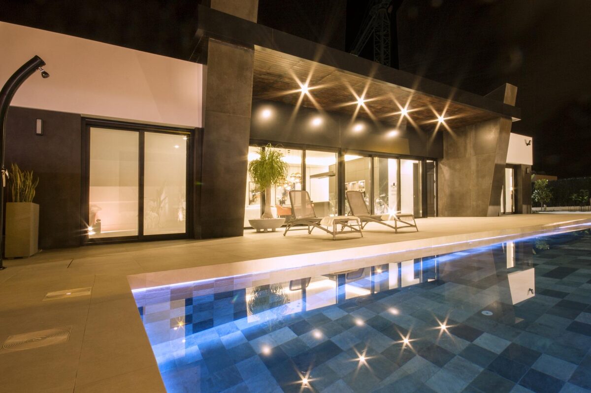 Вілла з 3 спальнями, 150м² в Рохалес, Іспанія [ID: 0137-N6529]